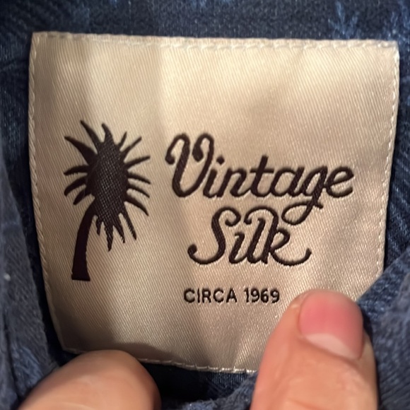 Vintage Silk size L - Picture 2 of 3
